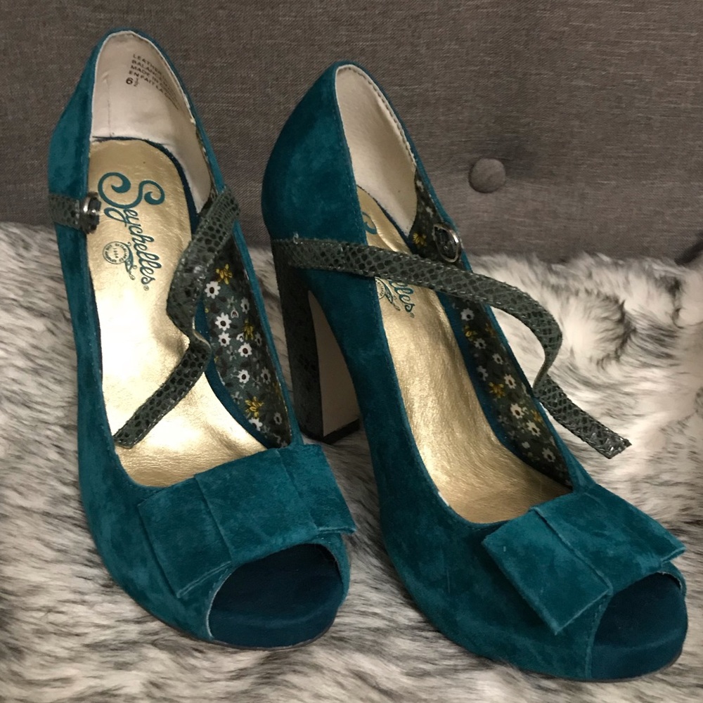 Fabulous Seychelles Peep Toe Heels